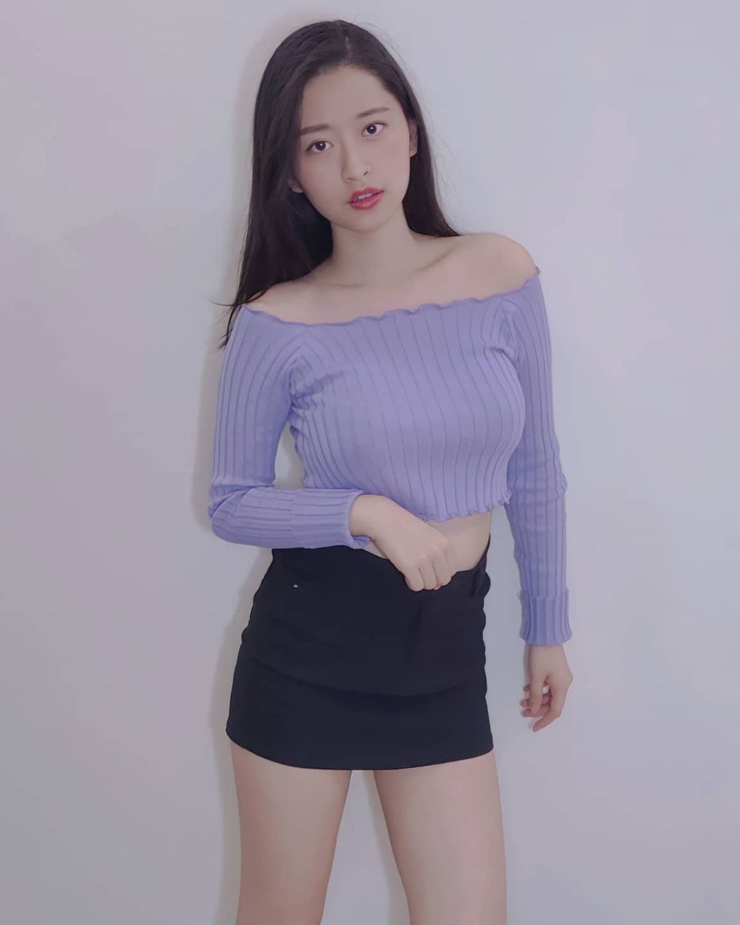 水汪汪大眼的妹子央錡 曬美胸長腿真誘人-第1章-图片17
