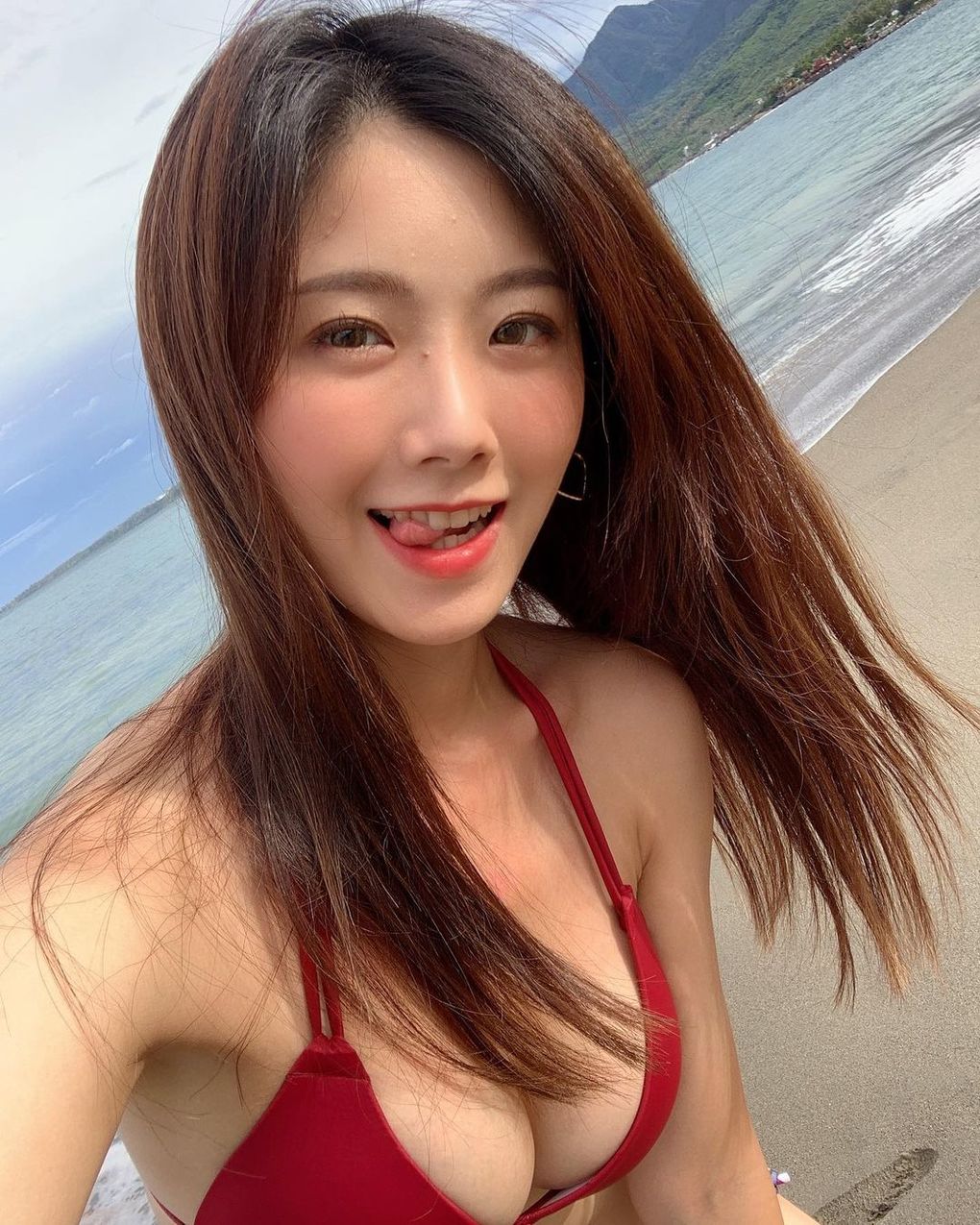 這個笑容是真的很甜!「曾甜」甜蜜蜜人氣主持人,斜槓女神這個她也行!-第1章-图片9
