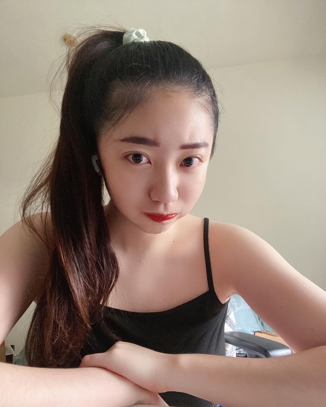 實況主夜雨 露出無辜的眼神讓人好想照顧她!-第1章-图片17
