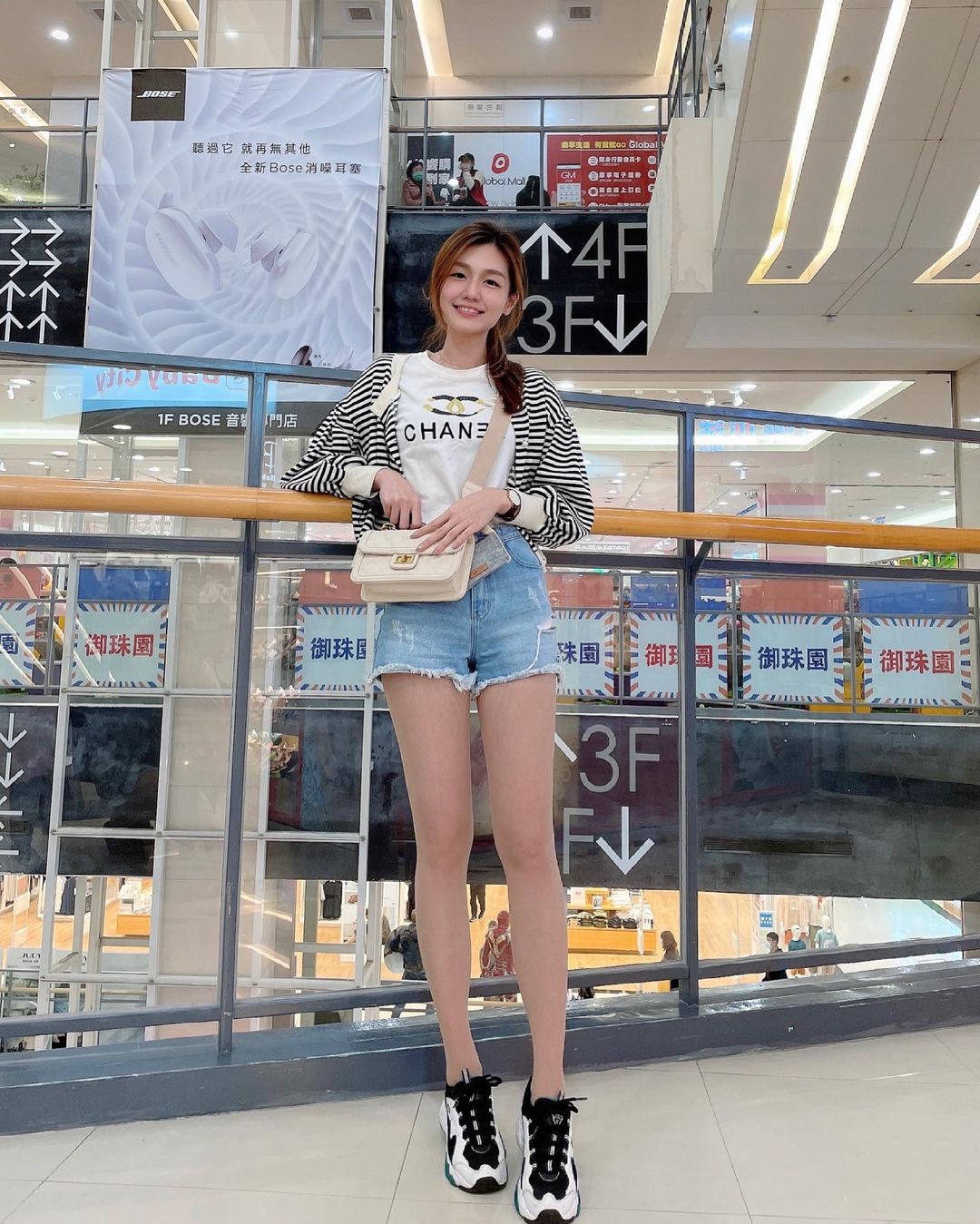 Sandy’s legs are really good.-第1章-图片11