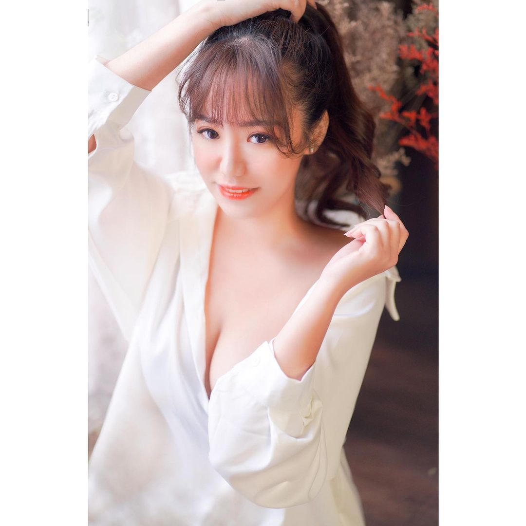 F milk nurse 