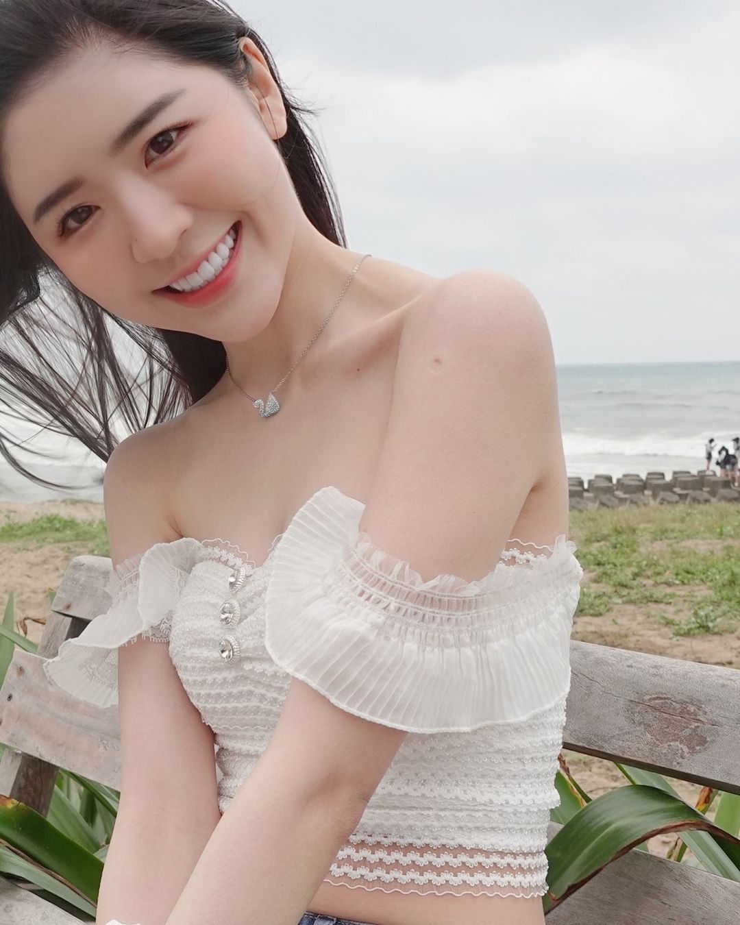 長髮妹子琪琪 魅惑大眼+修長美腿悄悄走進你的心~-第1章-图片14