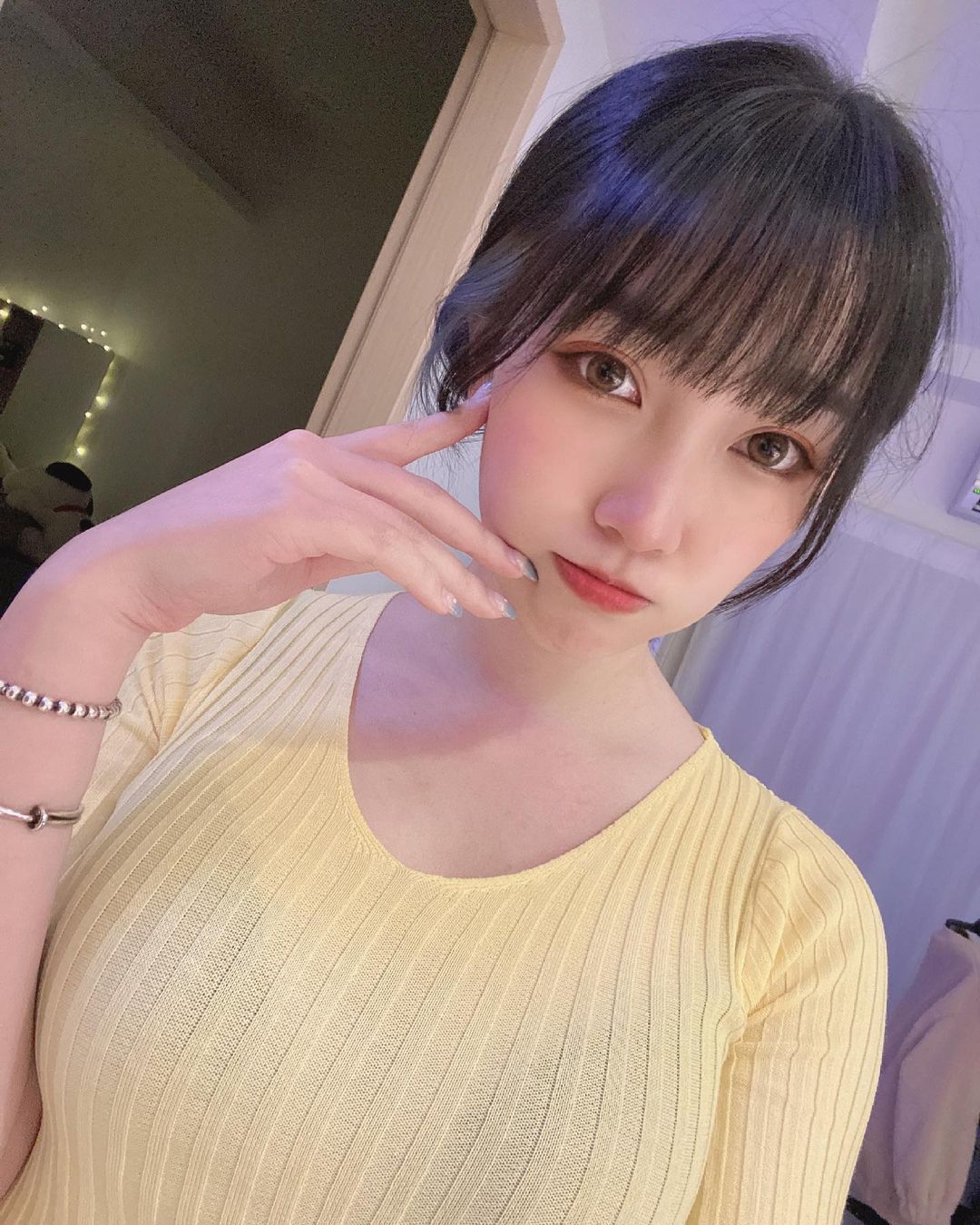 電玩正妹劉萱 美臉下的性感曲線就想撲倒享用!-第1章-图片4