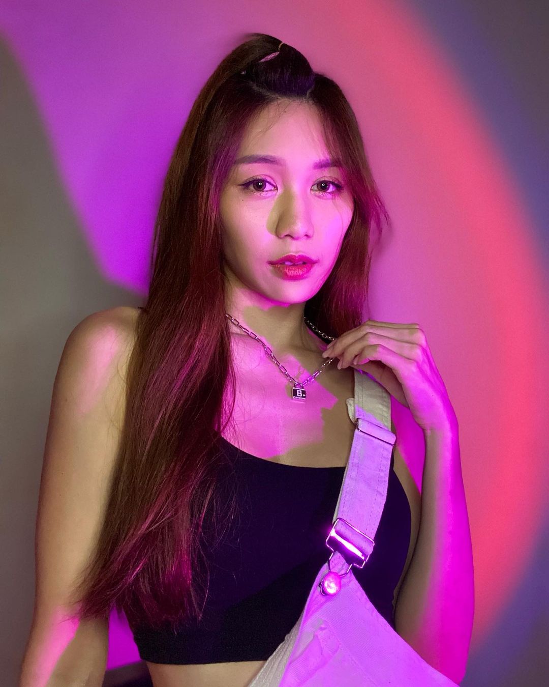 La hermosa hermosa y sorridente Chen Tian no se olvida de ser sexy.-第1章-图片7