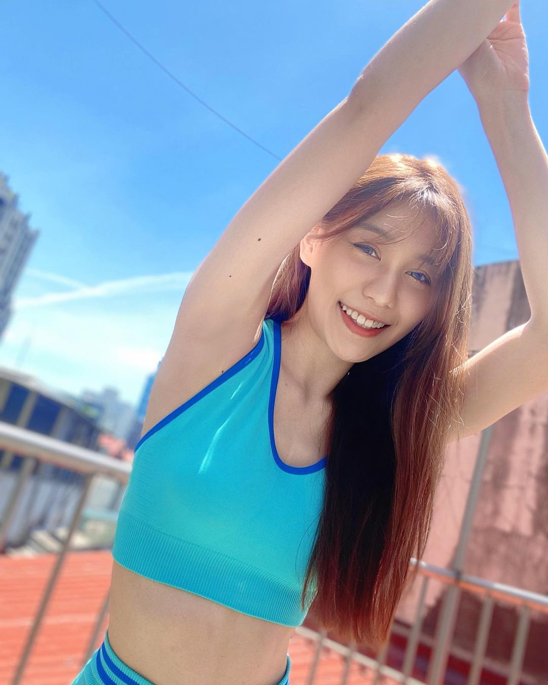 La hermosa hermosa y sorridente Chen Tian no se olvida de ser sexy.-第1章-图片11