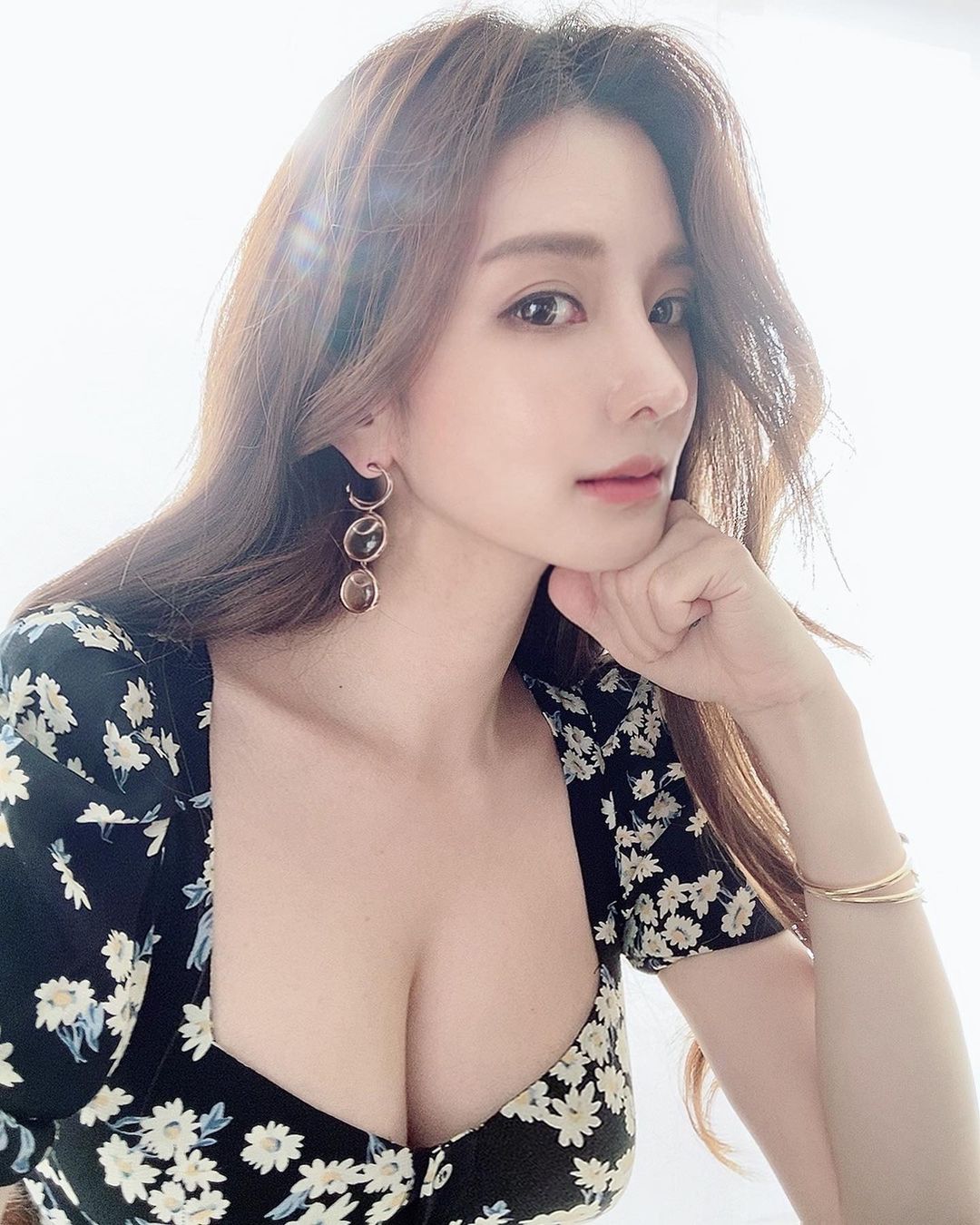 神似女神降臨裡走出來的女神？完美氣質女神再加一～짜증대마녀（Manyo Yoo...-第1章-图片7