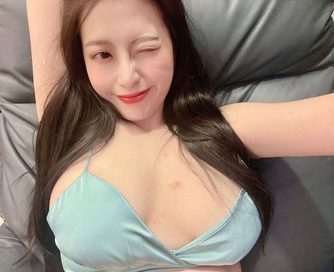 Yumi tiene un cuerpo fuerte que aumenta la presión arterial.-第1章-图片17