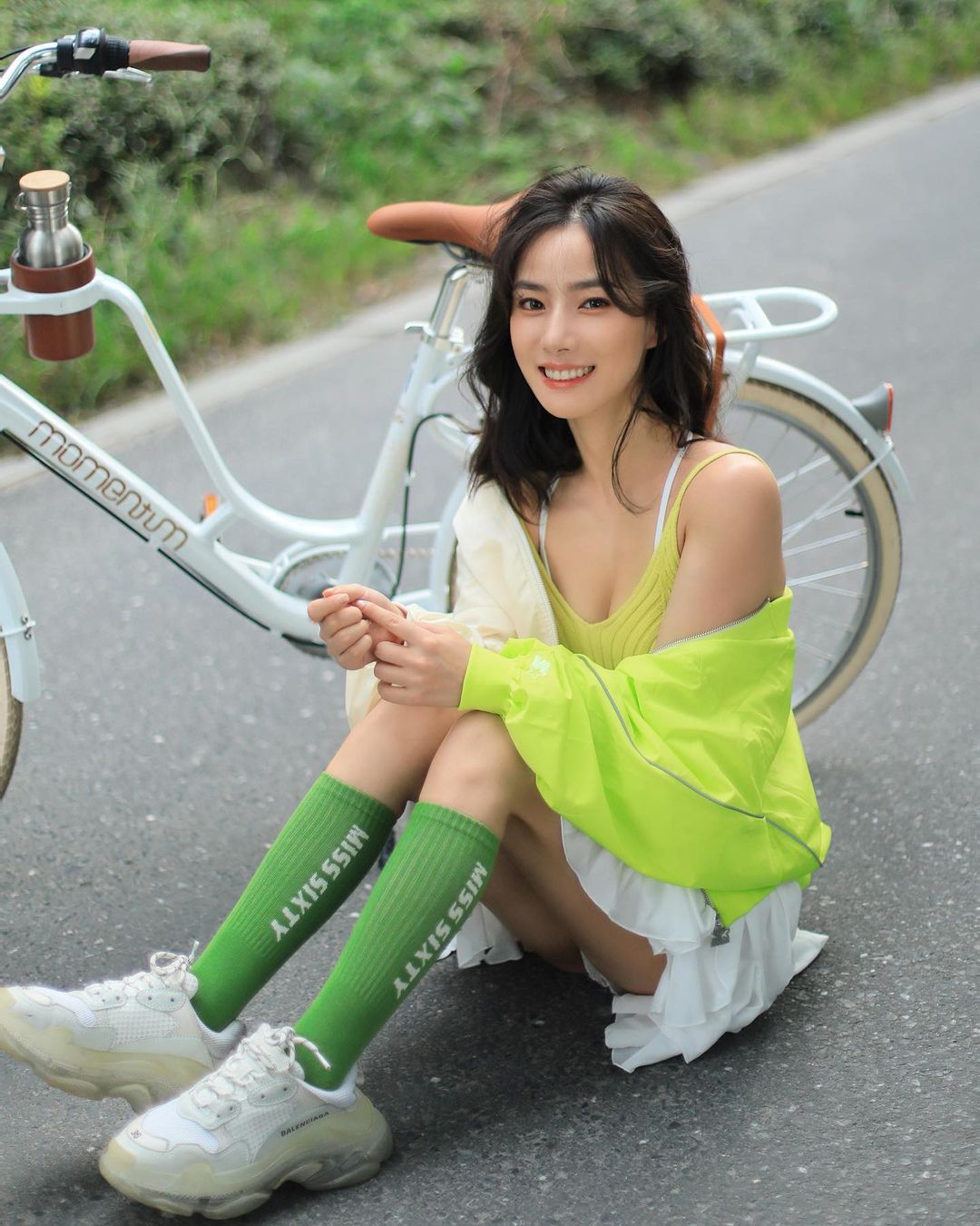 Smile temperate goddess warm center, temperate body explodes-第1章-图片9