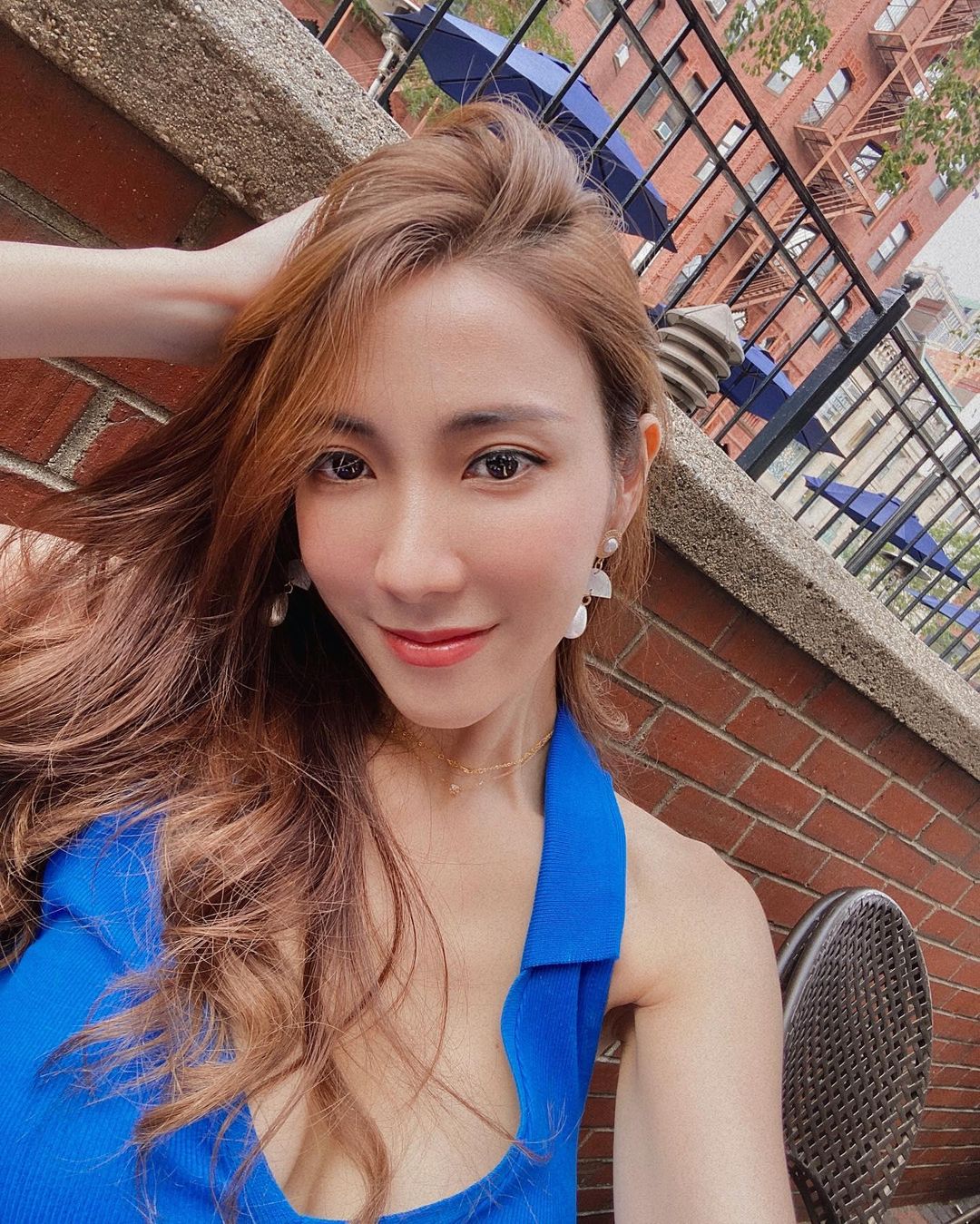 長髮飄逸姐姐安娜 狂辣體態讓人體會血脈賁張-第1章-图片2