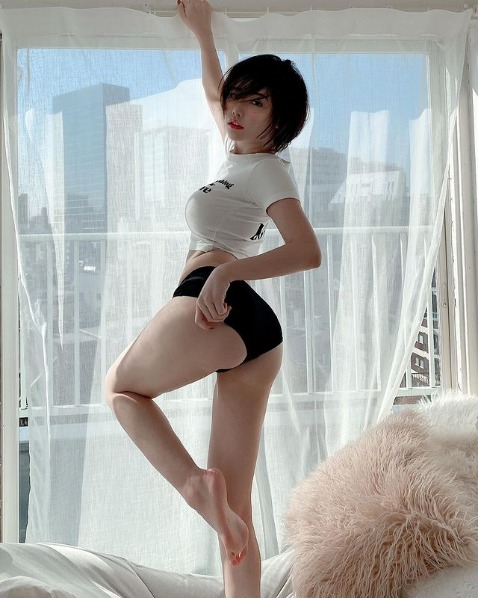 只想當你的小狐狸，短髮正妹胸大腰細根本精品女神～深田えいみ（Eimi Fukada）-第1章-图片1