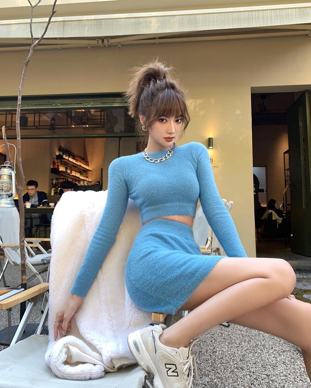 骨感正妹「方大小姐」貴族氣場讓人拜倒在她石榴裙！-第1章-图片9