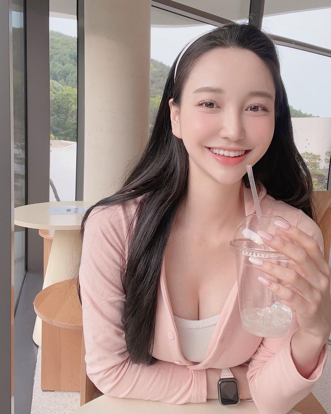 甜美笑容迷倒眾人，凹凸有致的身材更讓人屏息～yetto（홍대）-第1章-图片9