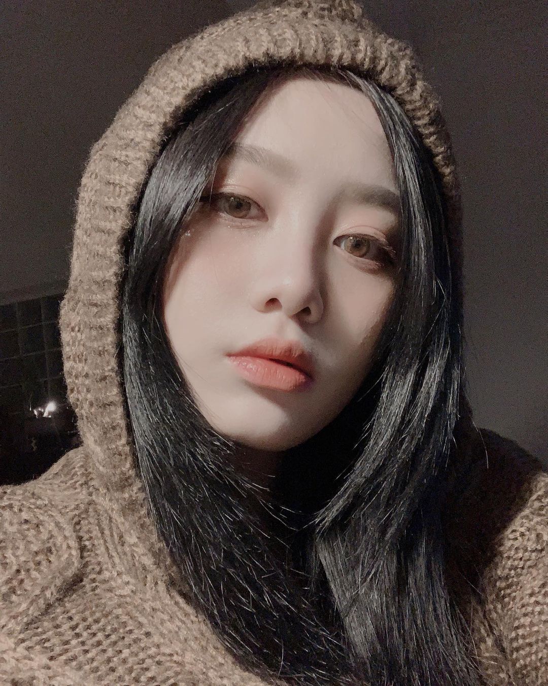 迷人亮眼啦啦隊若潼 眼神迷濛又夢幻超無害清純氣質散發滿滿女友感圈粉無數-第1章-图片1