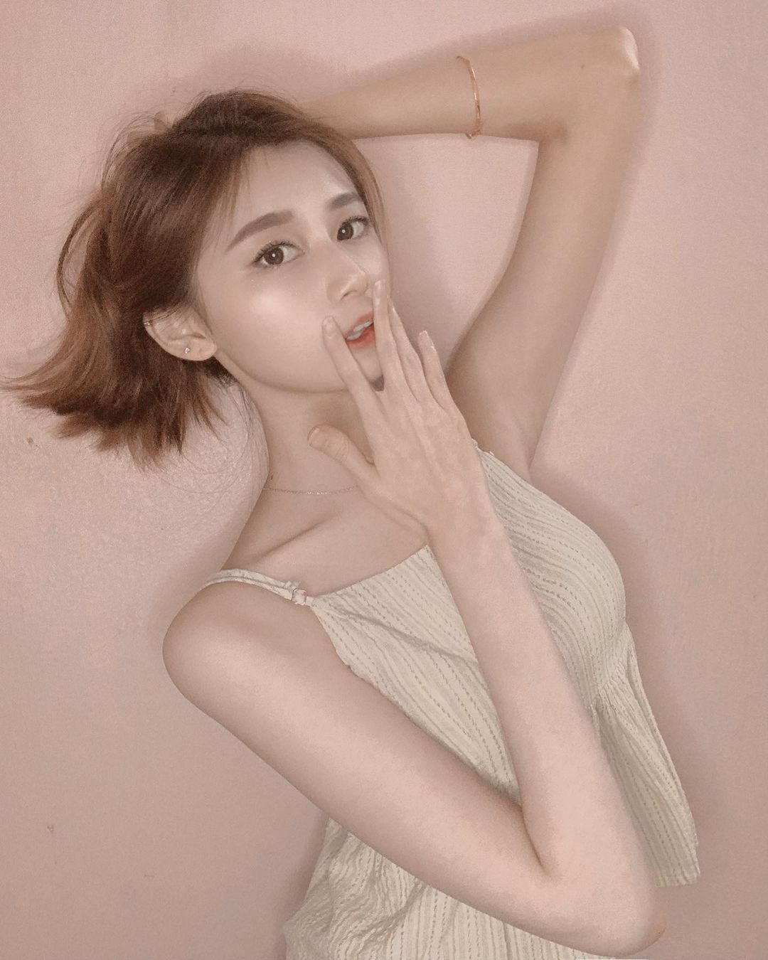 Long legs good body thinking beautiful looks like angels appear charming smile is more than healing the opposite long legs feel.-第1章-图片10