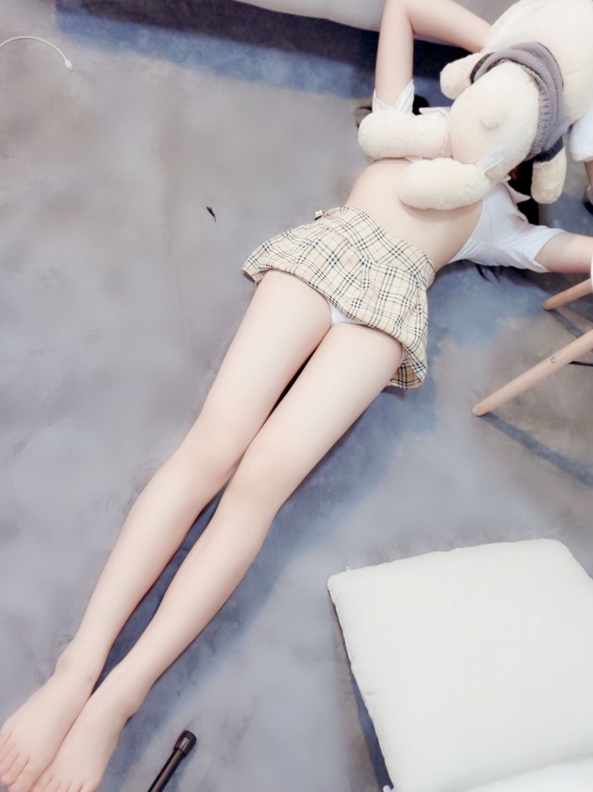 Long legs good body thinking beautiful looks like angels appear charming smile is more than healing the opposite long legs feel.-第1章-图片11