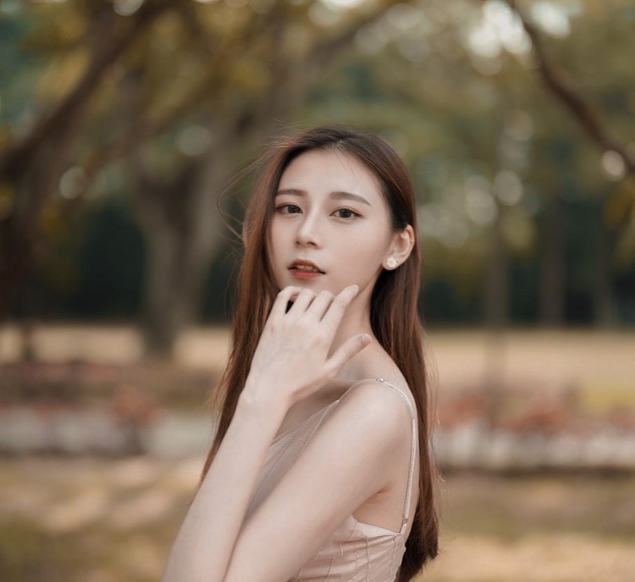 Long legs good body thinking beautiful looks like angels appear charming smile is more than healing the opposite long legs feel.-第1章-图片19