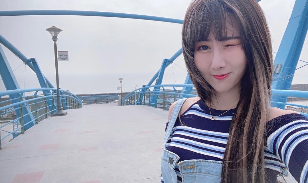 Innocent girlfriend view innocent electricity drainage charming unremediable-第1章-图片8