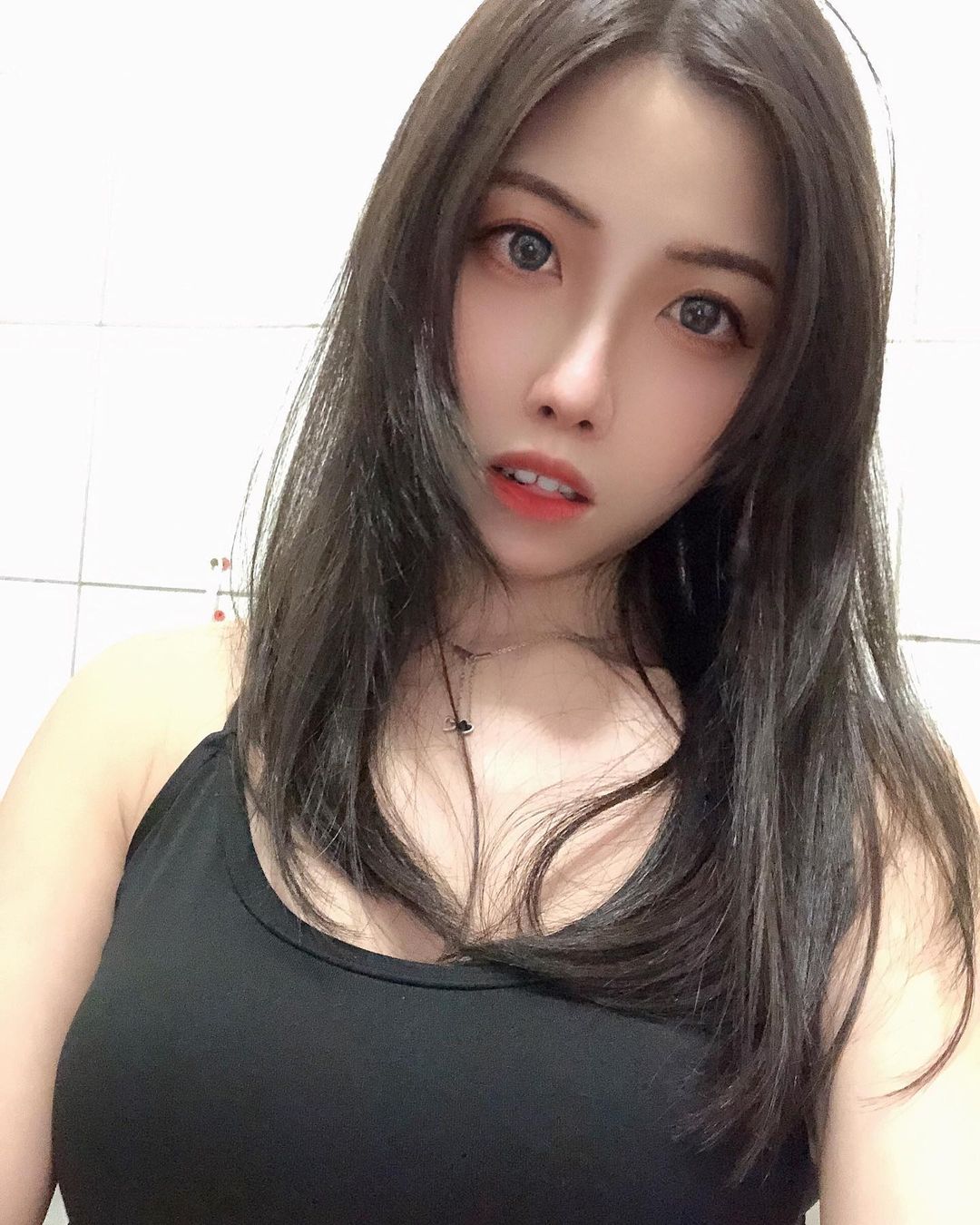 Sonríe con el corazón perfecto, con la sonrisa perfecta, con el corazón infectado.-第1章-图片6