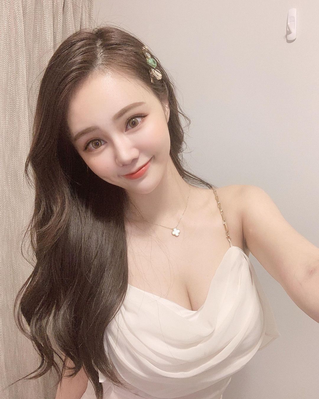 Sweet girlfriend family sister grandmother flowers hot curvature super evil boyfriend perspective business line makes one straight out unbearable-第1章-图片12