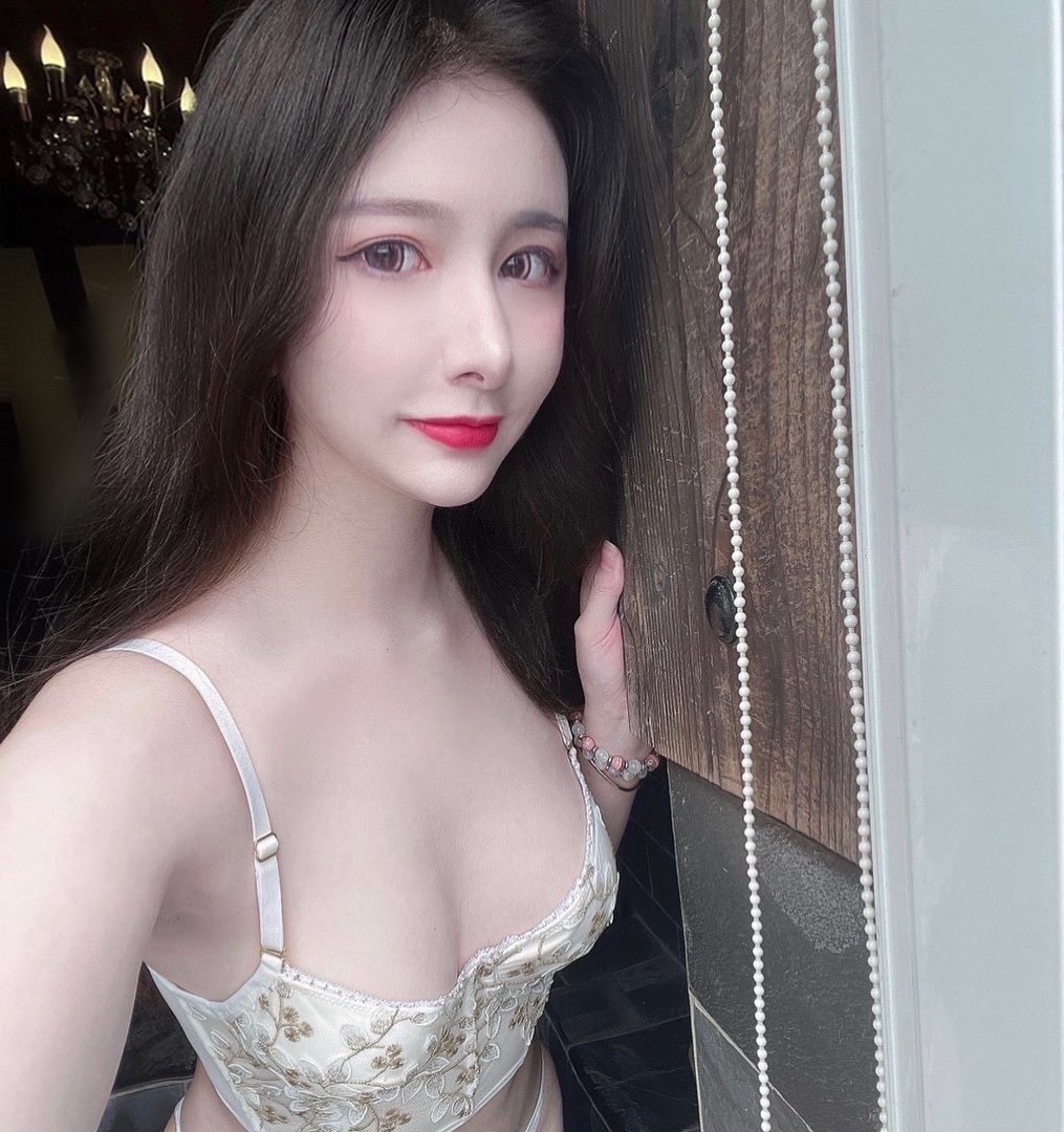Las piernas y las piernas más largas hacen pensar sin límites.-第1章-图片10