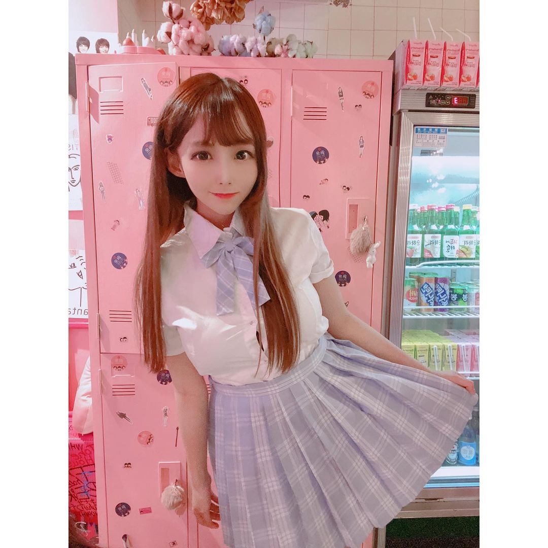 挑逗小惡魔庭庭 極品美體色氣噴發渲染你的全螢幕-第1章-图片7