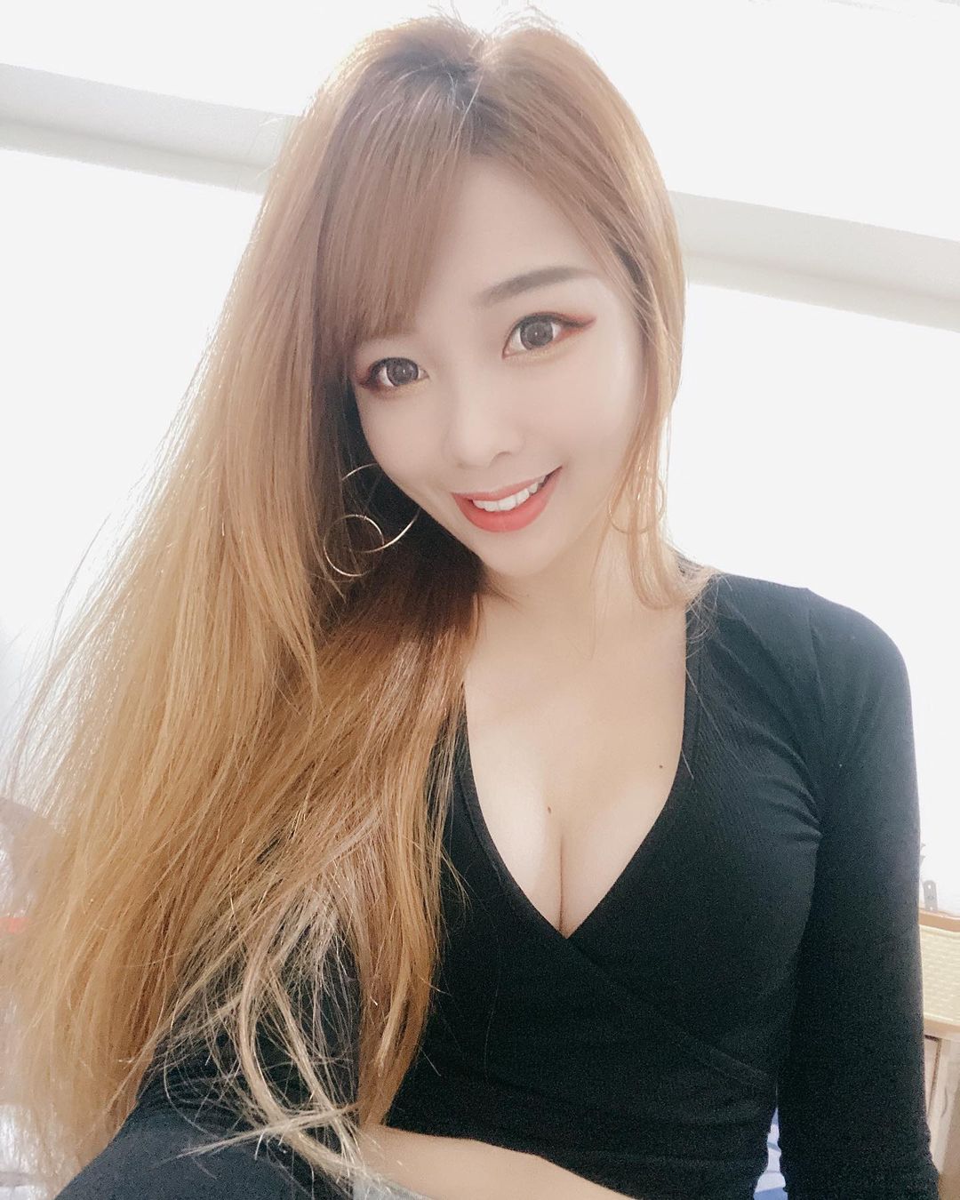 甜美完勝高質感正妹蕾蕾 釋放絕對胸力美乳翹臀完美比例超吸睛-第1章-图片4