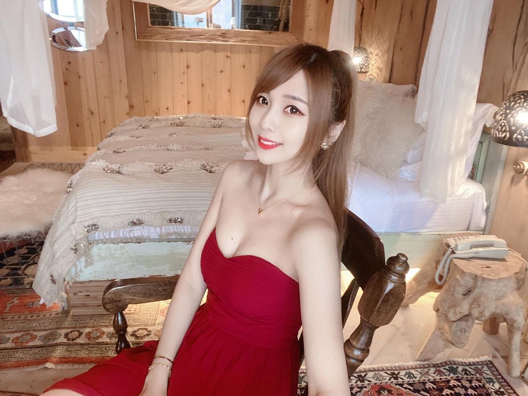 甜美完勝高質感正妹蕾蕾 釋放絕對胸力美乳翹臀完美比例超吸睛-第1章-图片13