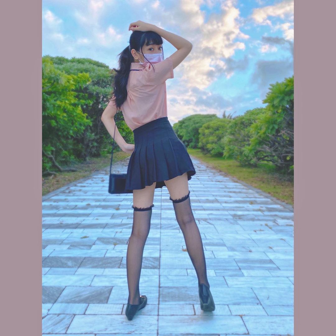 萌裝女僕竹竿 小巧甜美融化主人的心願意牽起她的手嗎-第1章-图片7