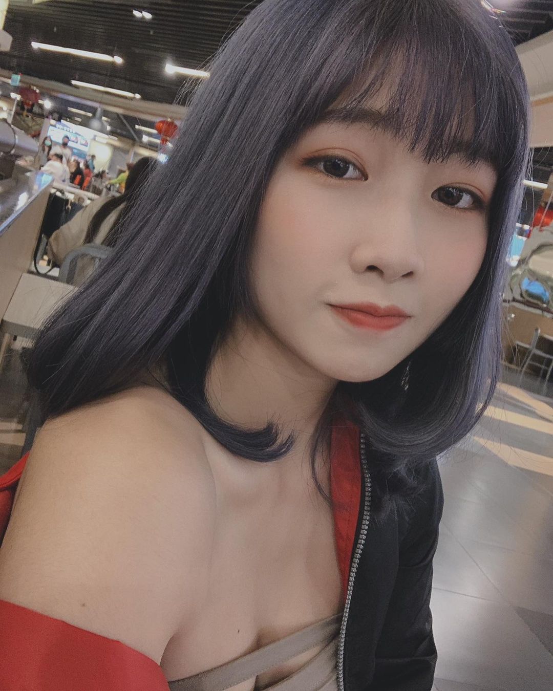 Black Rose if hidden right now sister smoke white beautiful body chest full of straight breath can't stand-第1章-图片1