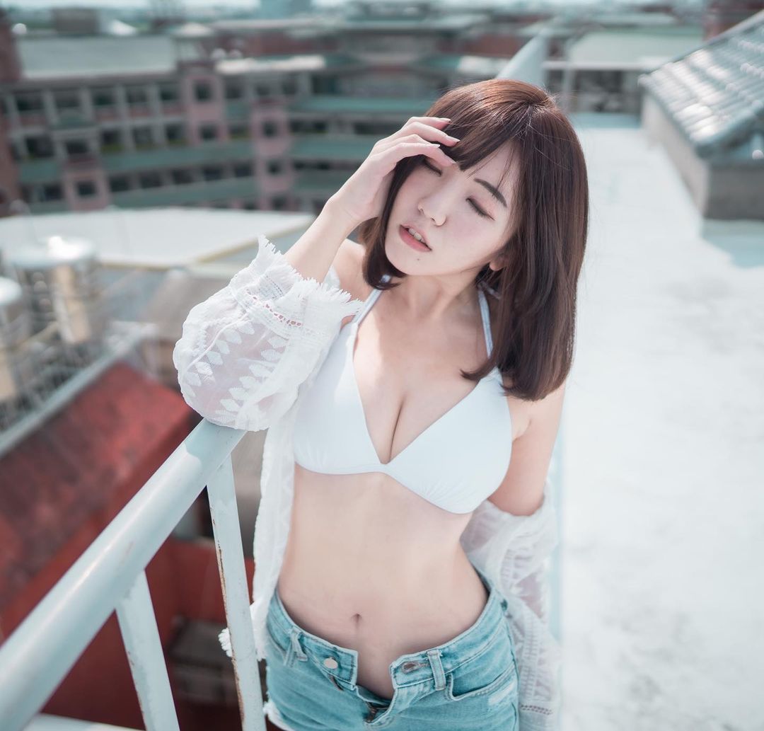 Los ojos y la cara son más brillantes que los ojos y el cuerpo es más fuerte que los ojos.-第1章-图片2