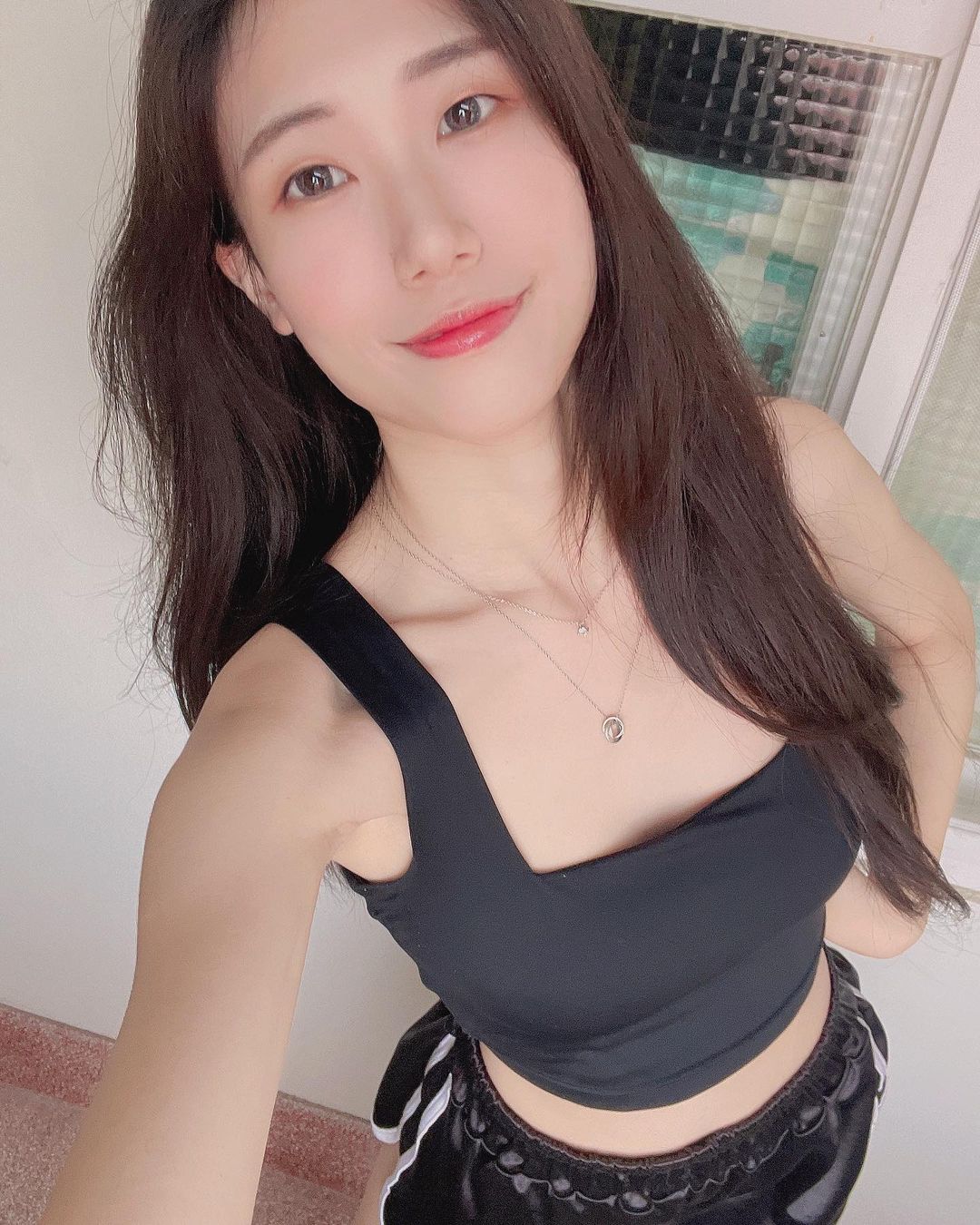 Miss Jane liberates the body of the fiery curve that makes no trick.-第1章-图片7