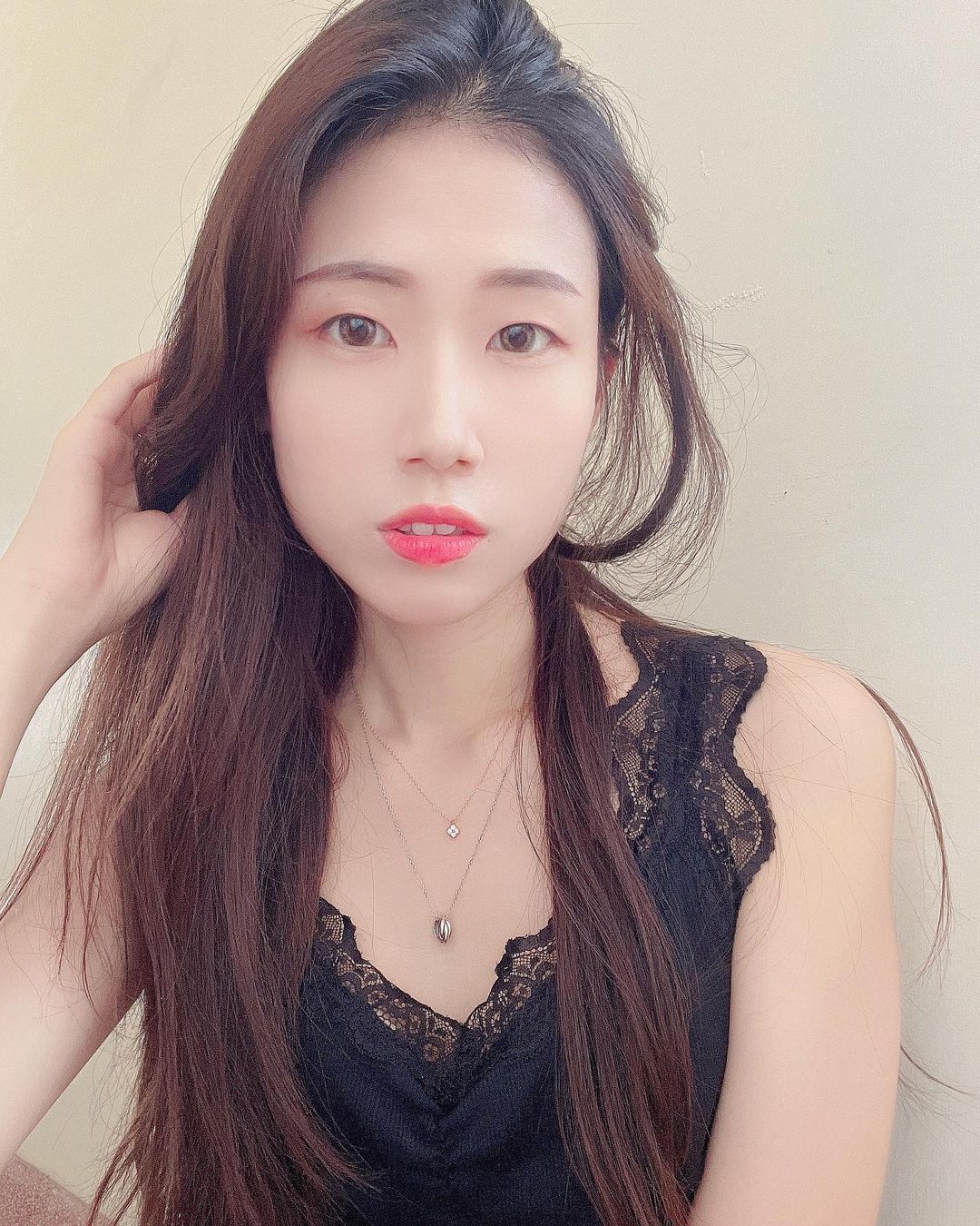 Miss Jane liberates the body of the fiery curve that makes no trick.-第1章-图片11