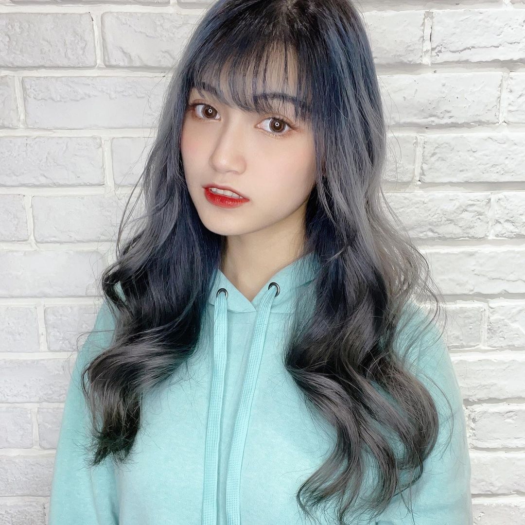 El cabello largo y brillante de las piernas y las piernas de las piernas de las piernas y las piernas de las piernas son invencibles.-第1章-图片10