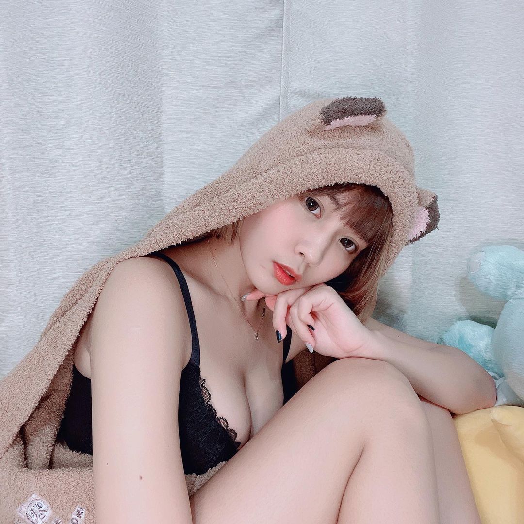 大膽小寶貝珮 尺度解放完全沒在怕性感南半球讓人血脈噴張-第1章-图片12