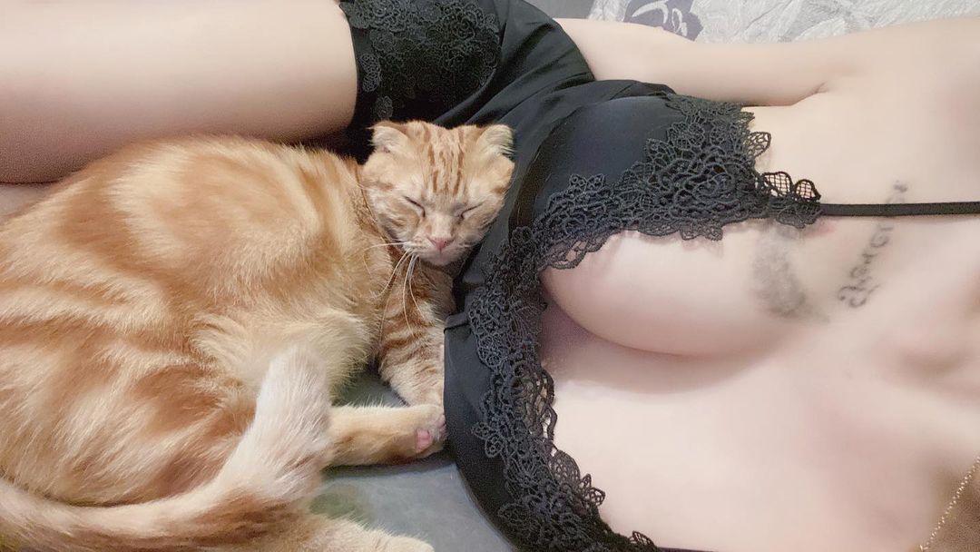 美若天仙性感正妹波衣 乳浪深溝實在太搶眼火辣身材加上超高顏值就是最美的風景-第1章-图片2