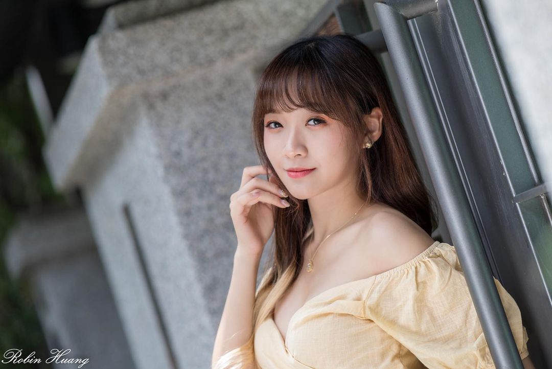 超正性感辣師璘璘 超美制服反轉青春一秒直接讓人戀愛-第1章-图片9