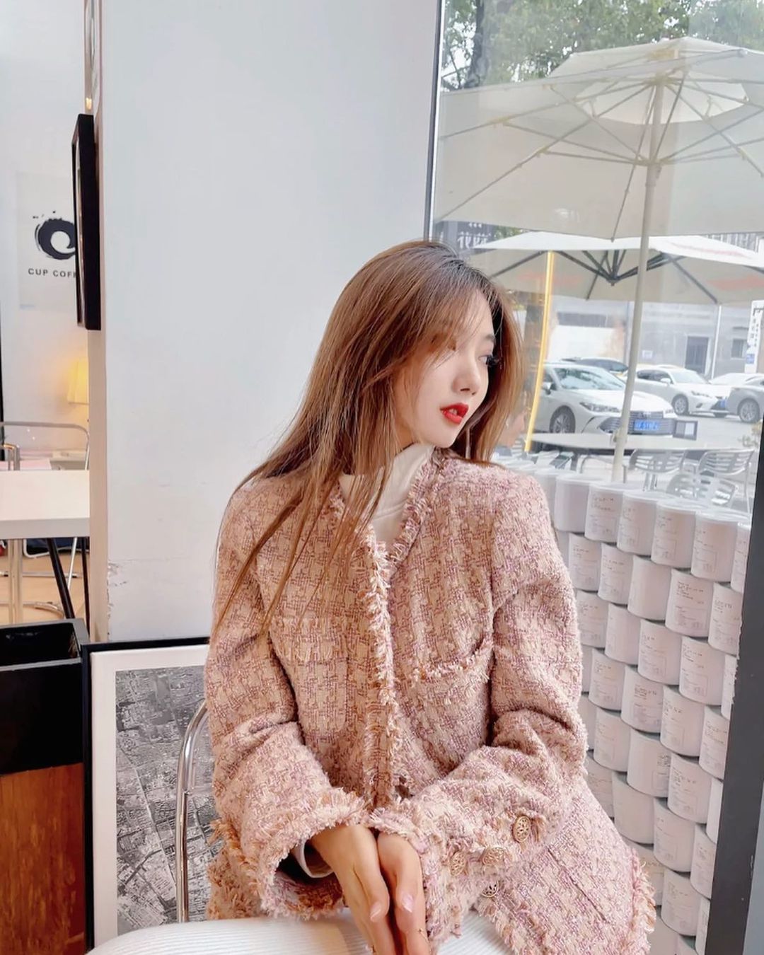 Sexy Beauty Witch Ryan Sweet Fashionable Sexy With Beautiful Legs Long to Unscientific Clear Big Eyes Smile Perfect-第1章-图片6