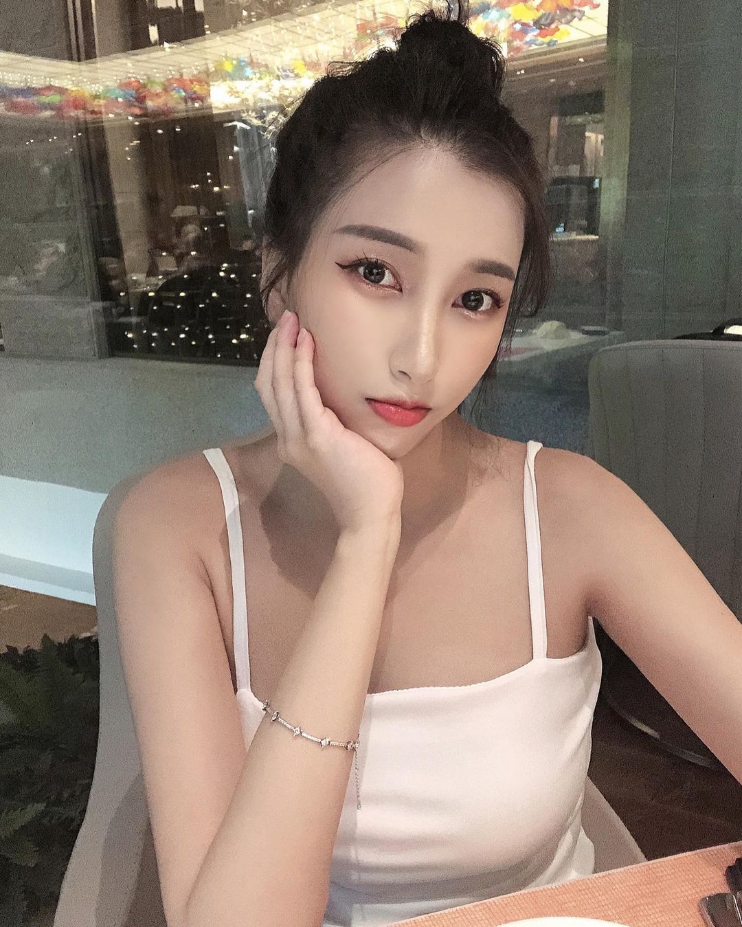 El cuerpo de la mujer de la clase S, Nanami, es muy atractivo.-第1章-图片12