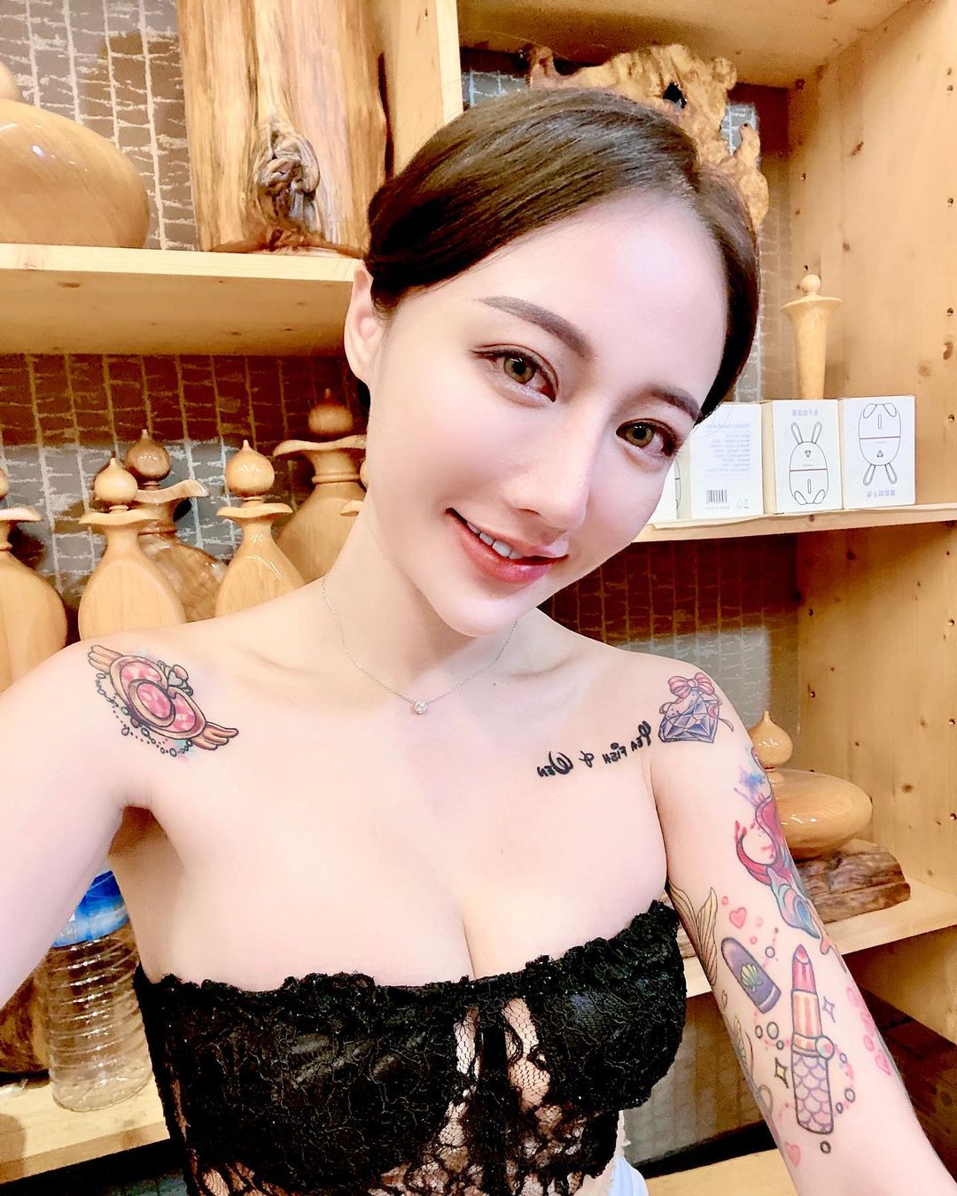 Los fanáticos de los tatuajes sexys de la divinidad de las hojas de pescado son más profundos que los mariscos y están tan confundidos que no se pueden quitar.-第1章-图片8