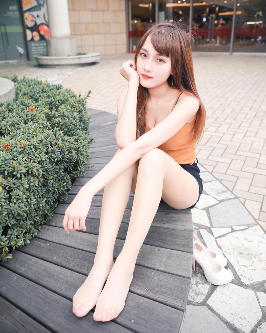 氣質美艷女神雪 最愛散發魅力電波性感臉蛋讓乘客看暈了-第1章-图片6