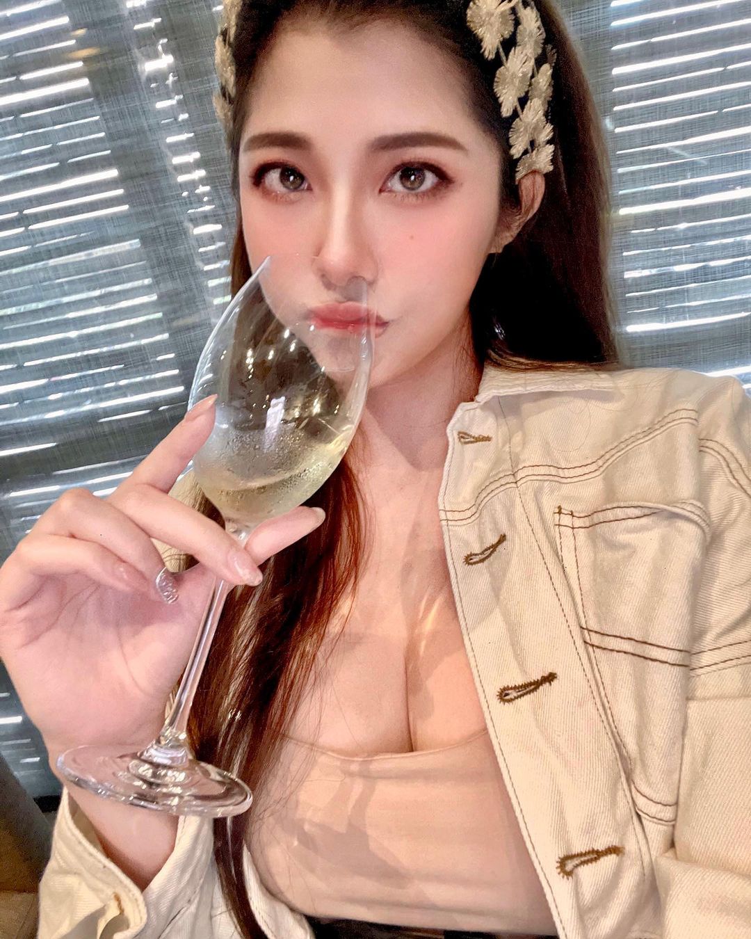 大眼氣質美眉沐沐 雄偉風光讓人一看到就馬上興奮心機自拍角度讓人心癢央-第1章-图片10