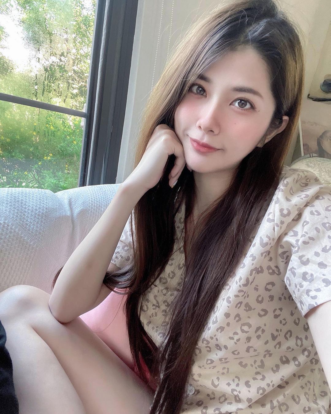 大眼氣質美眉沐沐 雄偉風光讓人一看到就馬上興奮心機自拍角度讓人心癢央-第1章-图片12