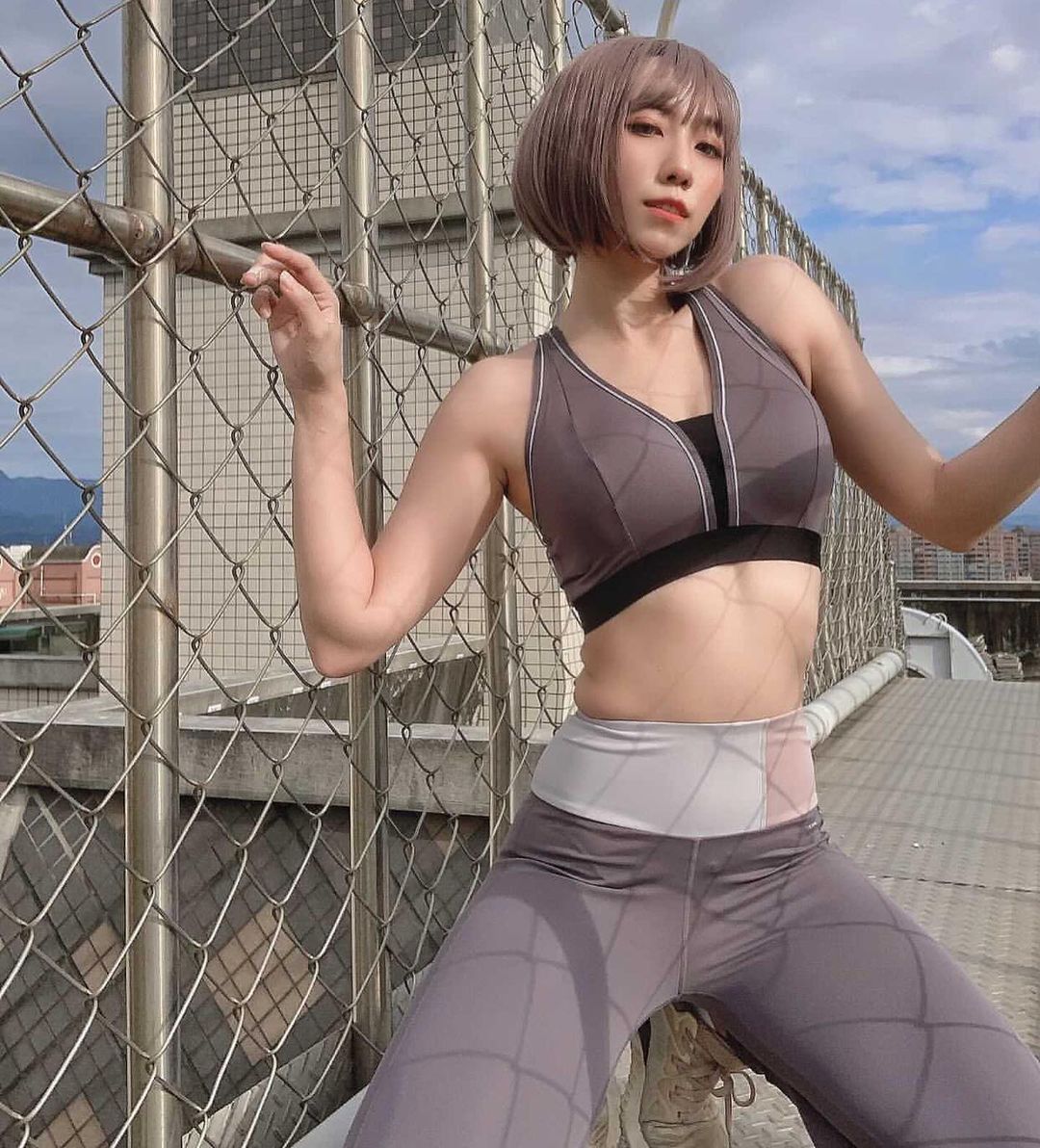 身材姣好的Model 張宇婷 巨大胸器真是嚇人-第1章-图片21