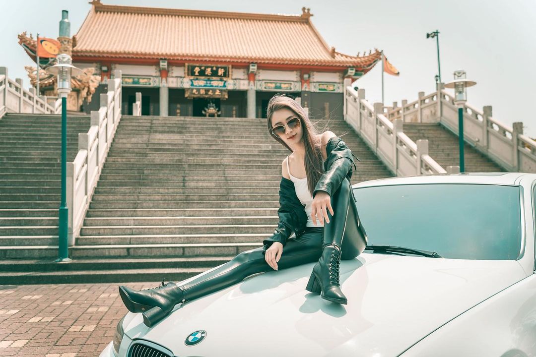 La señora Linda de Asia tiene un cuerpo muy delicado y las piernas largas blancas y seductoras que dice que es una fada.-第1章-图片22