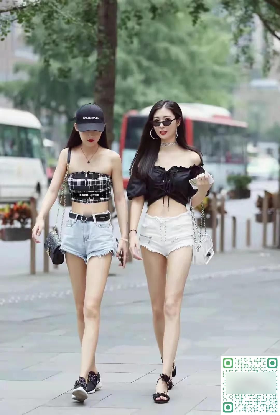 街頭的牛仔熱褲美女~~~~~~~~~~~-第1章-图片6