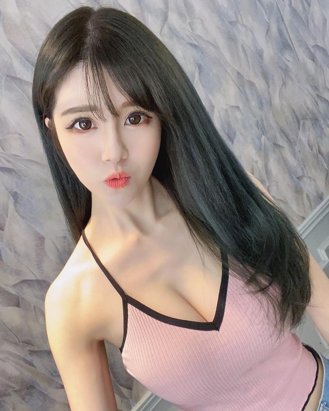 色氣甜心薇薇兒誘惑的白嫩美乳太有魅力!-第1章-图片1