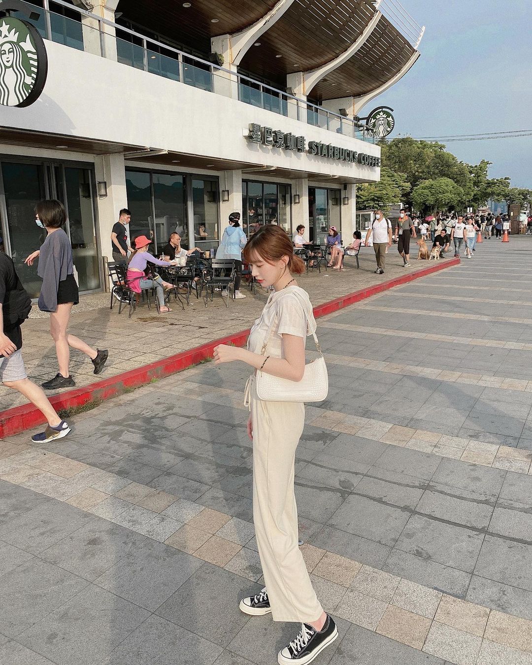 圓圓的蠻腰+美腿歡樂套餐填飽你-第1章-图片14