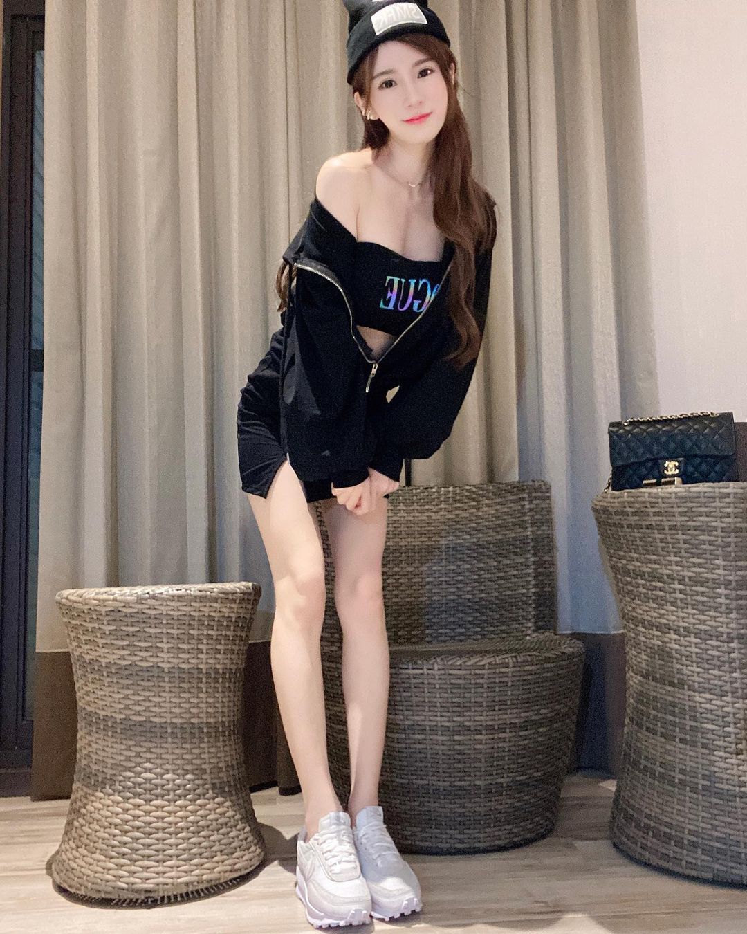 性感貓奴黎嫣Li Yan,擄獲貓也擄獲你的心!-第1章-图片9