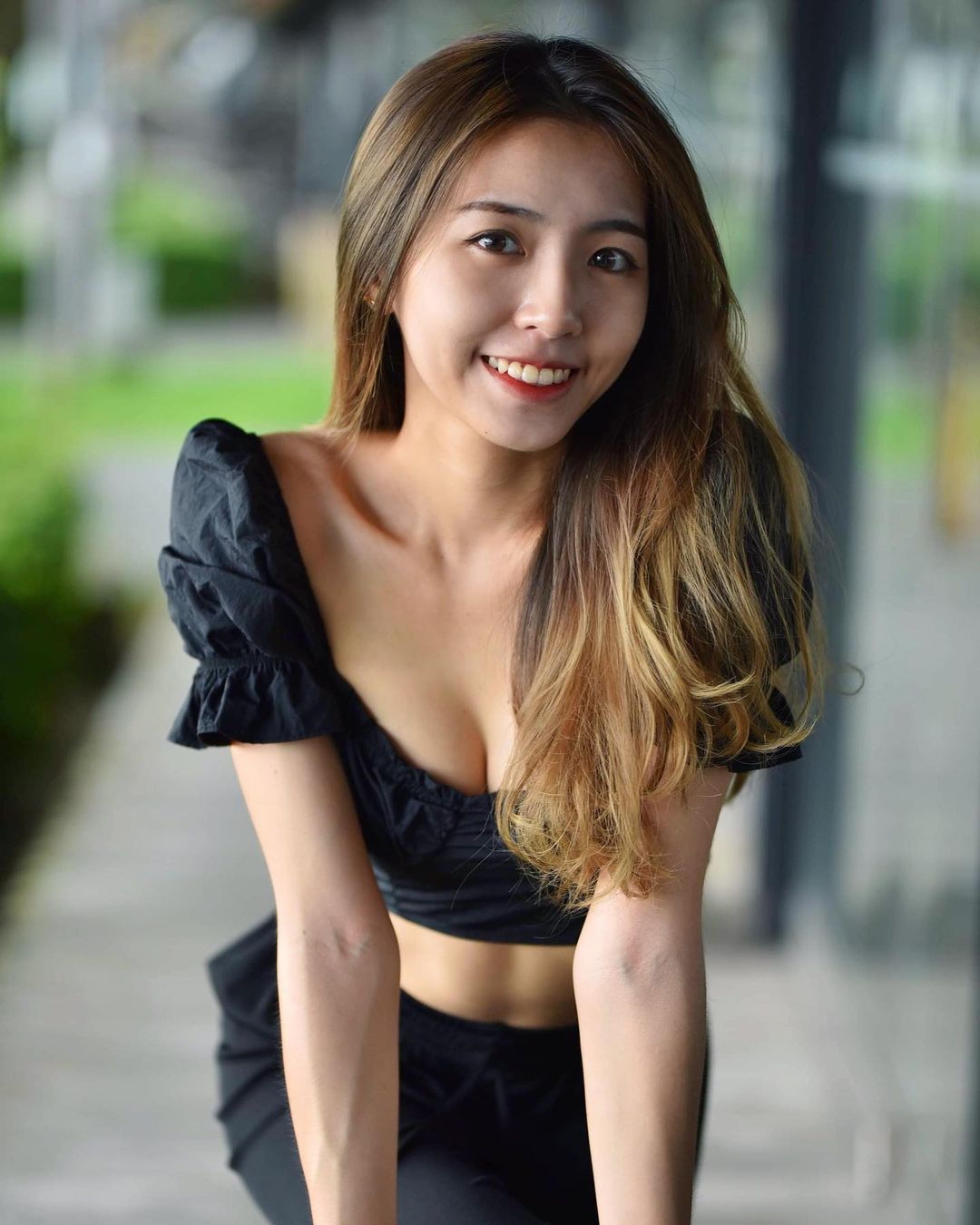 骨感辣妹藝庭展現性感健康美,各種「背心+事業線」穿搭讓人暈了-第1章-图片6