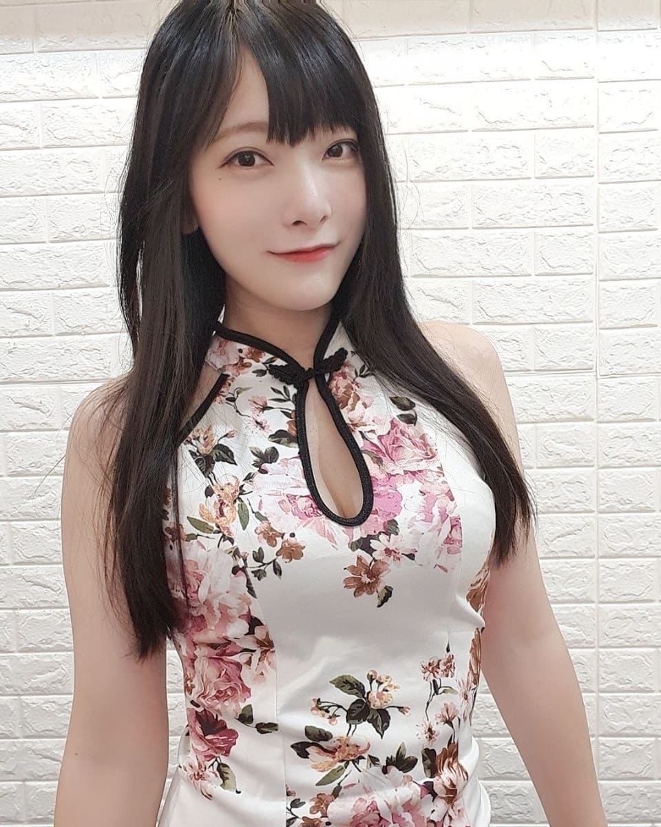 正妹林芙芙渾圓好身材衣物完全擋不住! 甜美顏值超靈氣,燦爛笑容迷倒大家了!-第1章-图片8